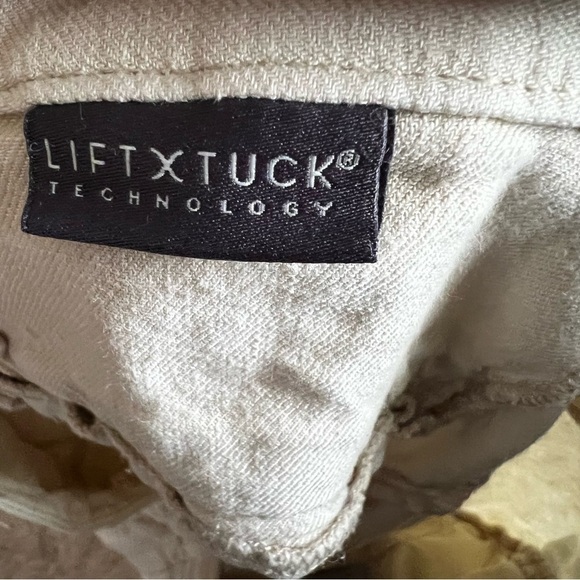 NYDJ Lift Tuck Technology Linen Blend Bermuda Shorts - Picture 7 of 8